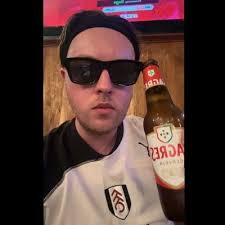 Mia Hale (@Miaaaahale)