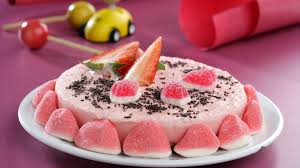 Mmmm la torta di rose al cioccolato bianco è semplicemente divina. Torta Biscotto Con Crema Di Fragole E Cioccolato Bianco Con Il Bimby Ricette Bimby Tm5 Ricettario Completo