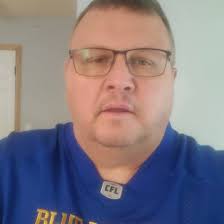 Is there a place in town that installs Command Starts?