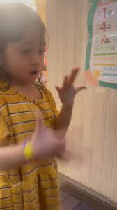 Anak kicik 4 thn belajar berhitung ❤️, Abaikan rambut yg berantakan 😄