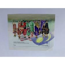 Koleksi makanan tradisional pelbagai bangsa dan berbilang kaum di malaysia. Stamp Miniature Pakaian Tradisional Malaysia Shopee Malaysia