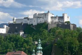 Zu den hier aufgeführten sehenswürdigkeiten und highlights lohnt sich auf jeden fall ein kleiner oder auch größerer besuch. Salzburg Tickets Touren Und Aktivitaten Im Preisvergleich