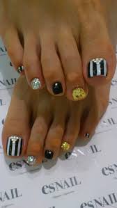 Black And White Striped Nails For The Highness Feet Nails Toe Nails Pedicure Nail Art