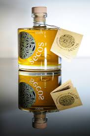 Secos Greek Organic Extra Virgin Olive Oil Pd Olive Oil Packaging Olive Oil Bottle Design Organic Extra Virgin Olive Oil