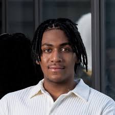 I am proud to announce that I have graduated from the University of  Pretoria. All glory to God. Thank you to my family and friends for their  unfailing support. Ad destinatum persequor! |