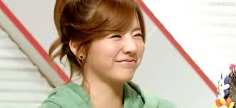 15 Kpop Idols With The Most Gorgeous Eye Smiles Gorgeous Eyes Kpop Idol Idol