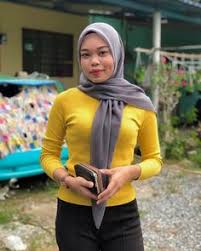 Poto cewe pake baju ketat : Baju Ketat