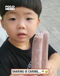 The nod at the end! 😅🍜