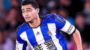 Selain itu setiap pemain dilarang menggunakan sesuatu yang membahayakan seperti jam tangan. Gonzalo Castro Chori Pemain Tengah Uruguay Pemain Kelab Malaga Selebriti 2021