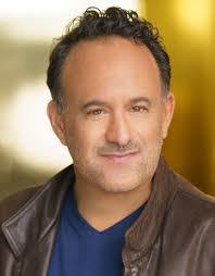 Derek Hart's Instagram, Twitter & Facebook