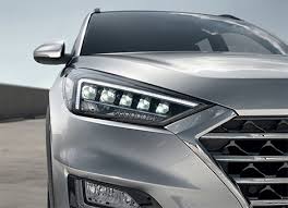 Beige dominates the upper half of the interior while black takes the lower half. Hyundai Tucson Price Specs Accessories