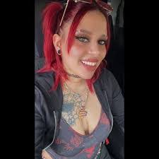 Daisy Montanez's Instagram, Twitter & Facebook