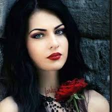 ♥♥ sono♥♥ Tumne Jo Meri Kabr Par, Aakar Yun Muskura Diya Bijli Chamak Kar  Gir Pari, Sara Kafan Jala Diya…… Main So Rahi Thi Chain Se, Yun Hi Kafan E  Mazaar Mein,