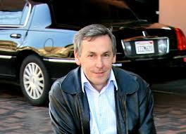 At least, that's the proposition from ian wright, one of the five original founders of tesla and now these vehicles are pretty much running throughout the day, says wright, burning up fuel and money. Waarom Mede Oprichter Van Tesla Meer Ziet In Elektrische Vuilniswagens