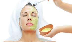 Indian makeup and beauty blog. 18 Manfaat Minyak Zaitun Untuk Wajah Dan Kecantikan Bisa Dipakai Sebelum Tidur Orami