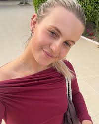 Becky Brett Photography added a...