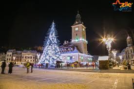 Elevii vor intra în vacanţa de iarnă pe 21 decembrie și se vor întoarce la ore pe 13 ianuarie 2020, conform noii structuri a anului scolar stabilite de ministerul educaţiei. Targul De CrÄciun Orasul Din Poveste In PiaÈa Sfatului Din Brasov 1 31 Decembrie 2019 I Tour Proiect NaÈional De Promovare TuristicÄ