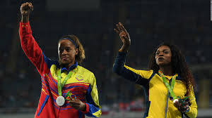 Era (en río de janeiro) la novata (.). Yulimar Rojas Competir Con Caterine Ibarguen Me Ha Hecho Crecer Cnn Video