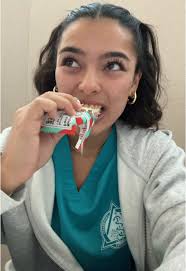 NEW PEPPERMINT BARK BAREBELL!! 20/10 definitely get this flavor!!  @Barebells USA #proteinbar #barebells