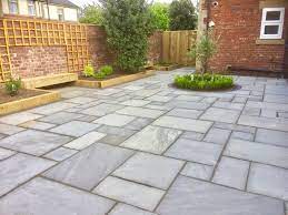 Low maintenance garden design has evolved into a distinct art form, and by utilising suitable plants to delineate its apt ethos, we sustain effective, optimal cultivation. Low Maintenance Gardens Green Onion Landscaping