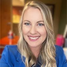 Tara Willard's Instagram, Twitter & Facebook