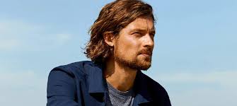 With this undercut medium length hairstyle, men can wear it neat or messy. How To Texture Men S Thick Hair 12 Best Male Medium Hairstyles For Thick Course Hair And Oval Face Lastminutestylist