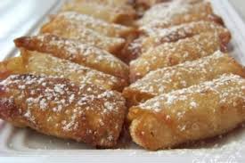 Sweet Banana Spring Rolls Recipe Yummly Recipe Banana Spring Rolls Spring Rolls Food