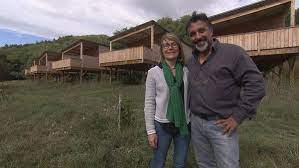 Chambre d'hotes margaux ⭐ , france, lacanau, 10 avenue de la plage, 33680 lacanau, france: Francoise Et Thierry Auvergne Dans Bienvenue Chez Nous De Tf1 Bienvenue Chez Nous Nouveautes Tele Com