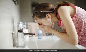 By including it in your diet. Vitamin E For Acne Here S How This Vitamin Can Help Fight Acne Know Ways To Use