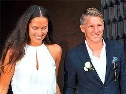 Bastian schweinsteiger is welcome to join the germany coaching staff, national team coach bastian schweinsteiger expects to shed a few tears on tuesday on his final bayern munich. Ana Ivanovic It S A Private Venetian Wedding For Bastian Schweinsteiger Ana Ivanovic The Economic Times
