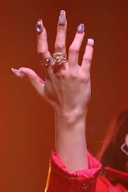 Фото © instagram / beauty.false. Best Rosalia Manicures Popsugar Latina