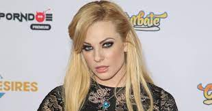 Dahlia sky's body was found in her car in san fernando valley, los angeles, on june 30. Kgwl Clzv6o0am