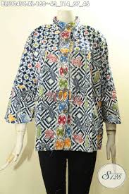 Serta baca juga gambar terupdate dari kami desain baju lengan panjang warna hitam. Baju Batik Wanita Elegant Blouse Batik Berkelas Hadir Dengan Desain Terbaru Kerah Shanghai Lengan Panjang 7 8 Motif Bagus Kekinian Proses Cap Bisa Untuk Acara Santai Maupun Resmi Bls9049c Xl Toko Batik Online