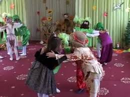 песня мамы и дочки на выпускной в детском саду Tanec Druzej Youtube Tanec Deti Tancuyut Detskij Sad