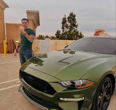 Jesse Sanford (@burgersnbitches) • Threads, Say more