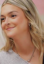 Sarah Pretty Little Thing Caught