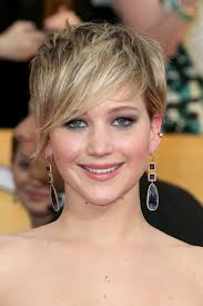 And we'll be stalking her pixie throughout the promotional. Jennifer Lawrence Messy Cut Jennifer Lawrence Short Hairstyles Looks Stylebistro