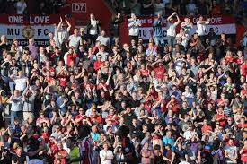 Contact the man united fans on messenger. Manchester United Away Fans Delighted About Bournemouth Kick Off Time Manchester Evening News