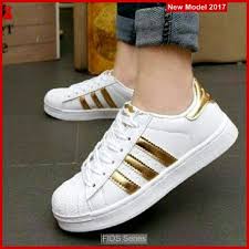 Gambar astronot kartun hitam putih. Fids105 Sepatu Wanita Sepatu Kets Hitam Polos Bmg Sepatu Wanita Sepatu Kets Sepatu Kets Putih