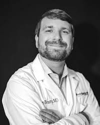 Warren High School announces homecoming court