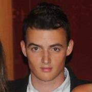 8 perfiles de «Adrian Abella»