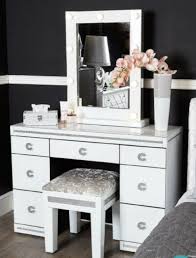 Siccoo makeup vanity lights for mirror, hollywood style led vanity mirror lights with 14 dimmable bulbs, usb cable, white. Proof Periodic Skilled Dressing Table With Mirror And Lights Stephadelphia Com