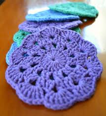 Make one in less than an hour to use up the scraps in your yarn stash. Crochet Coasters The Green Dragonfly