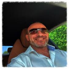 Massimo Rizzo informazioni di contatto, il curriculum, i servizi offerti