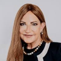 Mary Leaf's Instagram, Twitter & Facebook