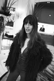 I hope you enjoy this simple natural hair valentines day updo for black women! How To Do Valentine S Day Like A French Girl Vogue