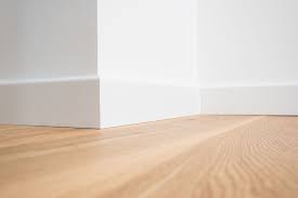 plinthes en metal ou plinthes en bois tout est possible plinthes plinthe bois bois