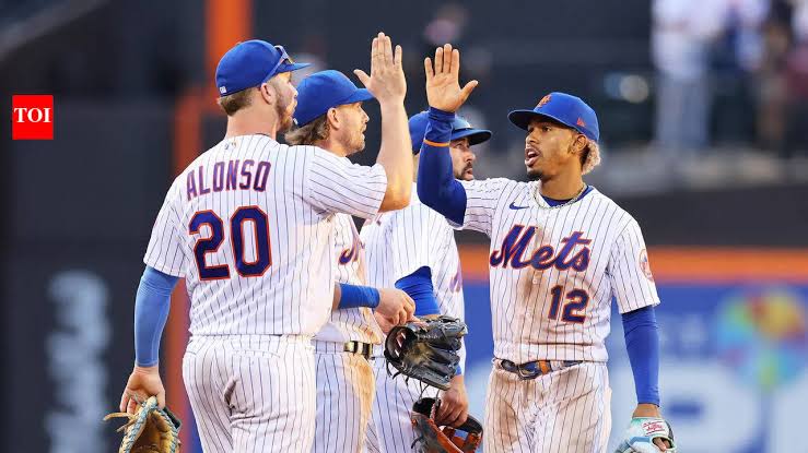 MLB trade rumors: New York Mets could sign $88 million Chicago White Sox  Outfielder Luis Robert Jr to improve rotation and bolster title odds | MLB  News - The Times of India