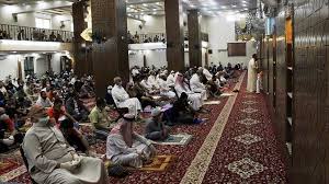 وأصبحت مملكة البحرين هي الدولة الأقرب جغرافيًا إلى السعودية والأسهل للدخول، ولكن مع زيادة أعداد القادمين إلى السعودية من الدول المحظورة زادت أعداد العابرين للبحرين بشكل كبير. ØµÙ„Ø§Ø© Ø§Ù„Ø£Ø¶Ø­Ù‰ Ø¨Ø¹Ù…ÙˆÙ… Ø§Ù„Ù…Ø³Ø§Ø¬Ø¯ ÙˆØ§Ù„Ø³Ø§Ø­Ø§Øª 8 Ø¯ÙˆÙ„ Ø¹Ø±Ø¨ÙŠØ© ØªÙ…Ù†Ø¹ Ùˆ7 ØªØ³Ù…Ø­