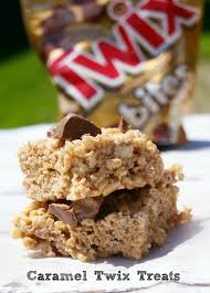Salted Caramel Twix Rice Krispies Treats Recipe Eatmorebites Chocolate Caramel Rice Krispy Treats Recipe Krispie Treats Recipe Caramel Rice Krispies Treats